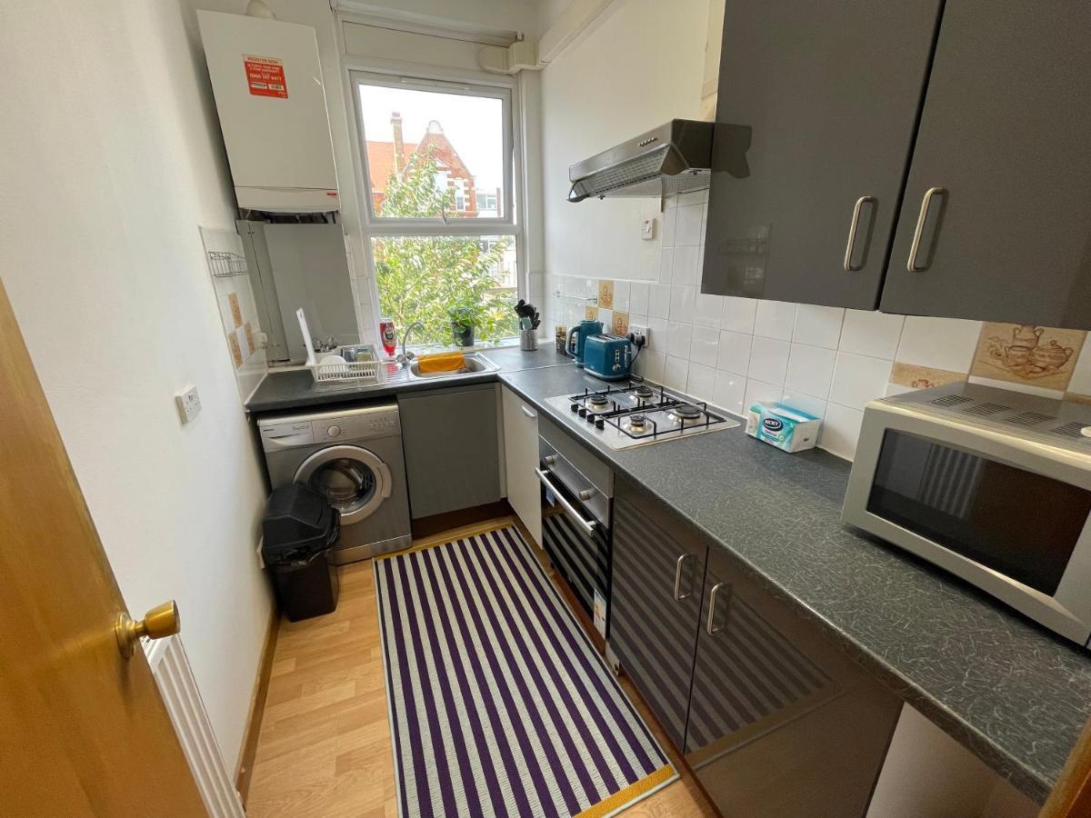 Spacious Family Flat لندن المظهر الخارجي الصورة