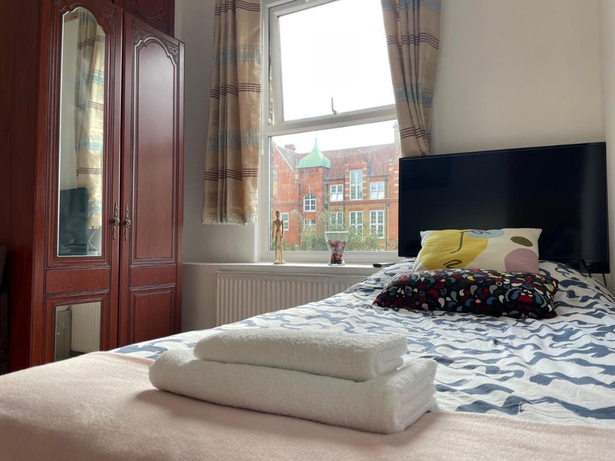 Spacious Family Flat لندن المظهر الخارجي الصورة
